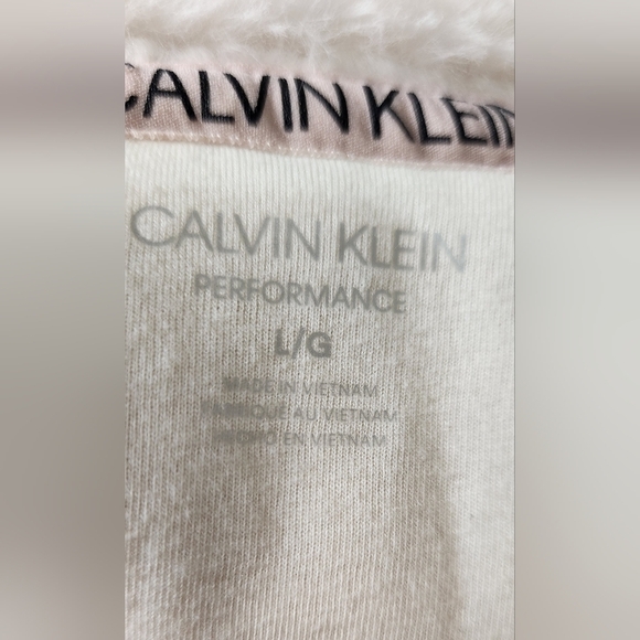 Calvin Klein Furry Soft PulloverQuarter Zip - Picture 6 of 7